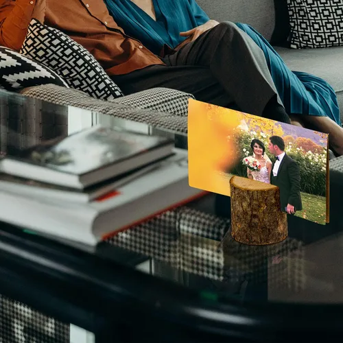 Vista 6 de Tarjeteros de madera, 30 soportes de madera rústica para números de mesa y 50 tarjetas de lugar de papel Kraft, soporte de madera para fotos