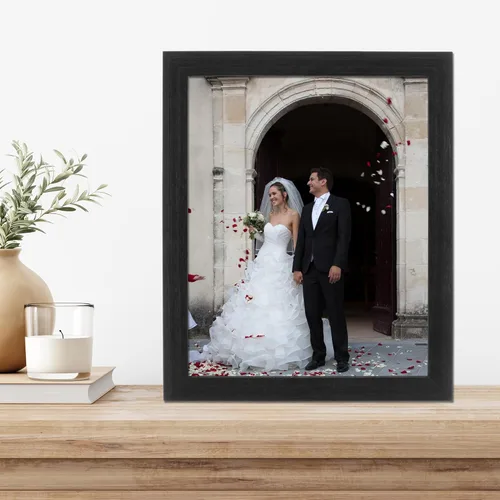 Vista 2 de Lawrence Frames Marco de fotos de madera negra envejecida Charlotte de 8x10