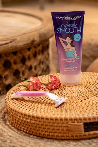 Vista 7 de completely bare Gel de afeitado hidratante sin golpes completamente suave - Aloe Vera hidratante y aceite de jojoba