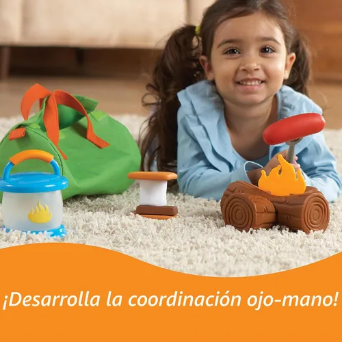Vista 3 de Set de juego de campamento de 11 piezas "New Sprouts" LER9247 de Learning Resources