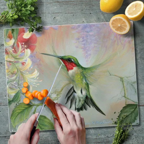 Vista 2 de Ruby Hummingbird Natures Gift of Feathers Tabla de cortar grande de vidrio templado Highland Graphics