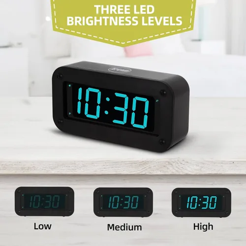 Vista 2 de Reloj digital con pilas, reloj despertador con pantalla LED para dormitorio, incluye cable de CC, brillo ajustable, repetición, 12/24 horas Dígitos