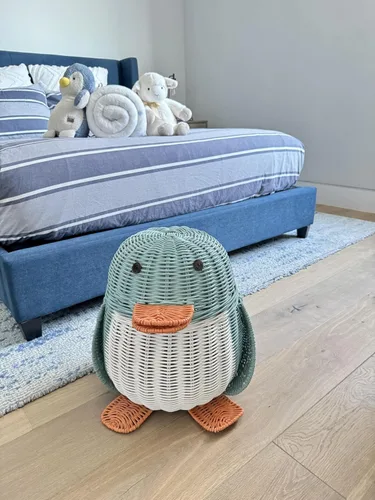 Vista 3 de KOUBOO Pingüino de mimbre, cesta de almacenamiento multicolor azul y blanco