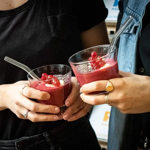 Vista 2 de Halm - Pajitas de vidrio – 6 popotes cortos de 6 pulgadas doblados reutilizables + cepillo de limpieza sin plástico – Apto para lavavajillas