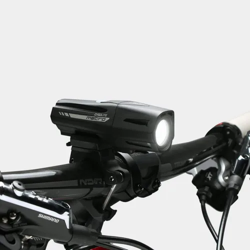 Vista 10 de Cygolite Metro Pro - Luz de bicicleta de 1,100 lúmenes, 9 modos de noche y día, compacta y duradera, impermeable IP67, montaje duro seguro, faro