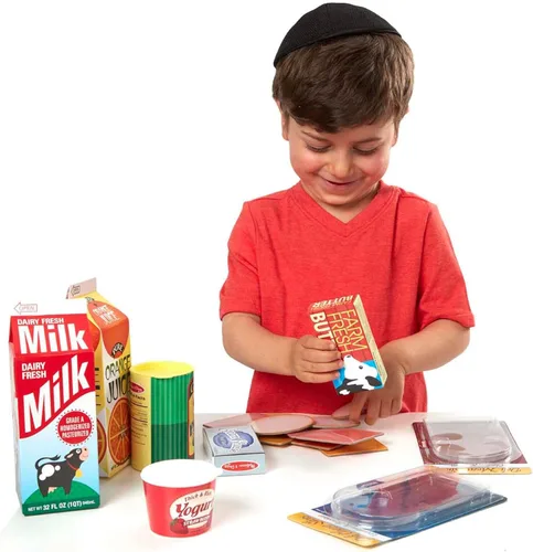 Vista 9 de Melissa & Doug - Cajas de alimentos de juguete para llenar el refrigerador (8 piezas), alimentos de madera para jugar, alimentos de simulación