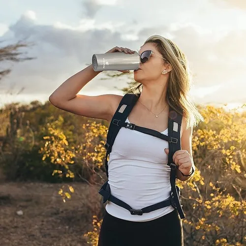 Vista 5 de HYDRAFLOW Capri - Vaso con pajita, vaso de triple pared aislado al vacío, vaso aislado para batidos de acero inoxidable (30 onzas, verde flash)