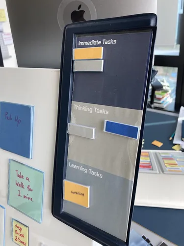 Vista 4 de Bravestorming MoverPad, organizador magnético de ladrillos para notas, suministros de arte para la escuela, padres, proyectos de oficina