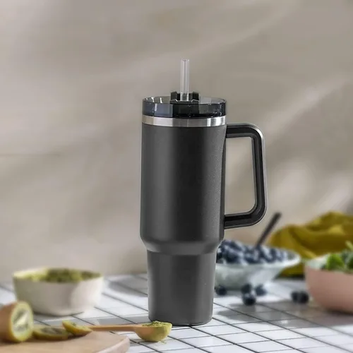 Vista 6 de Paquete de 10 popotes de repuesto para Stanley de 40 onzas y 64 onzas, vaso de viaje Adventure Quencher, popotes reutilizables con cepillo