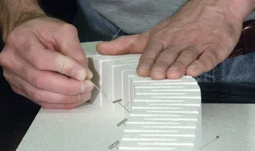 Vista 2 de Woodland Scenics Clavos de espuma, 2" (75) WOOST1432