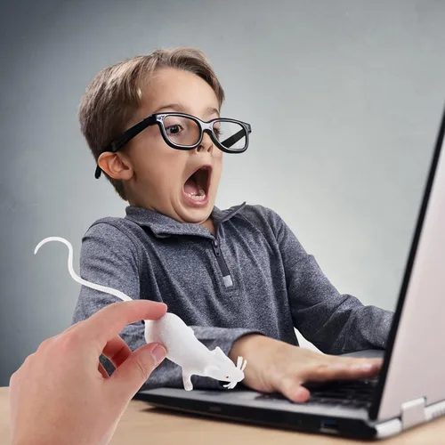 Vista 3 de 12 Pcs Realistic Mouse Prank Lifelike Mouse Interactive Mice Creepy Fake Animal for Party Props - Mice Figure Halloween Decorations